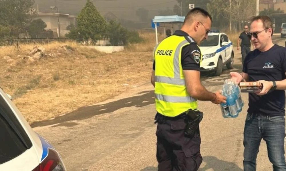 Η «Αποστολή» στα μέτωπα της φωτιάς σε Πάρνηθα και Θράκη